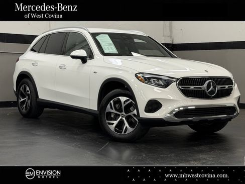 Used 2025 Mercedes-Benz GLC 350e 4MATIC image 1