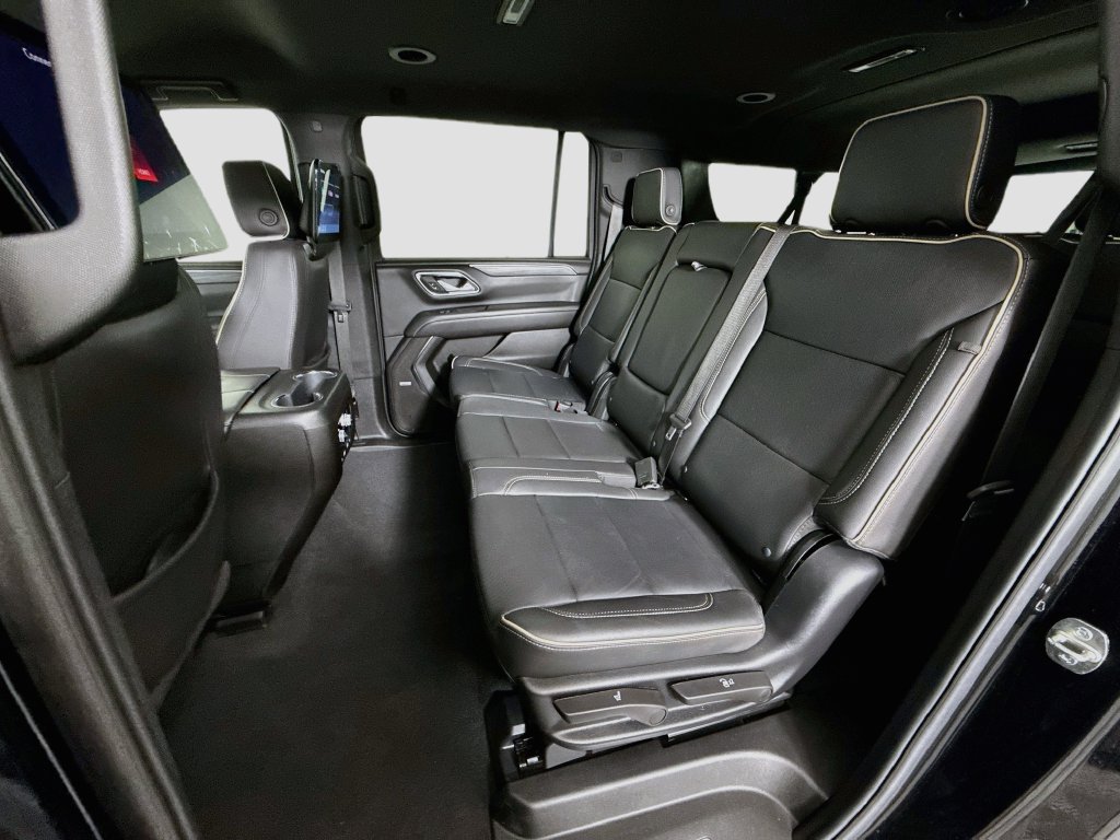 Used 2024 GMC Yukon XL SLT w/ SLT Luxury Package AWD/4WD image 24