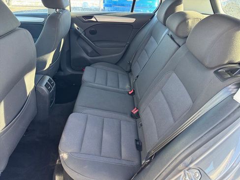 Used 2013 Volkswagen Golf TDI image 7