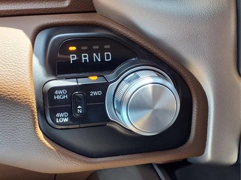 Used 2022 RAM 2500 Laramie AWD/4WD image 18