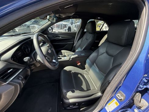 Used 2023 Cadillac CT4 Luxury RWD image 26