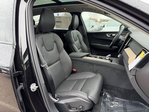 New 2026 Volvo XC60 B5 Ultra w/ Protection Package Premier image 8
