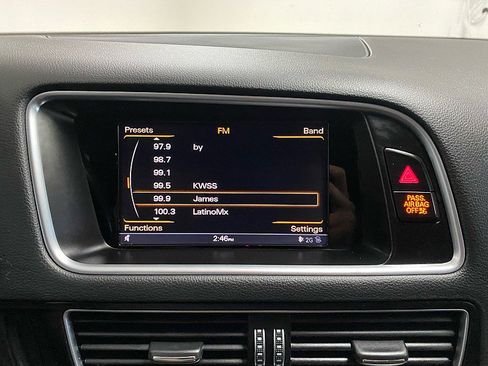 Used 2017 Audi Q5 2.0T Premium Plus w/ Technology Package image 19