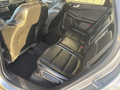 Used 2023 Ford Escape Platinum image 29