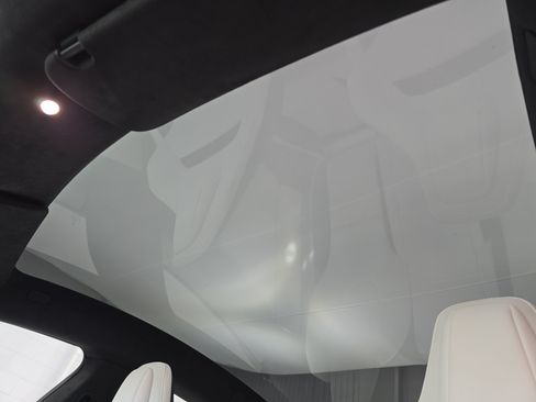 Used 2024 Tesla Model S Plaid AWD/4WD image 29