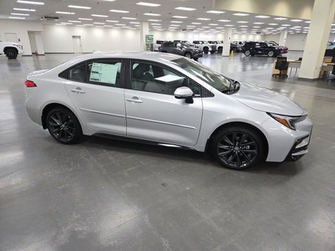 New 2026 Toyota Corolla SE image 6