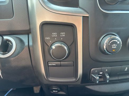 Used 2017 RAM 2500 SLT AWD/4WD image 24