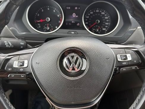 Used 2019 Volkswagen Tiguan SE w/ Panoramic Sunroof Package FWD image 27