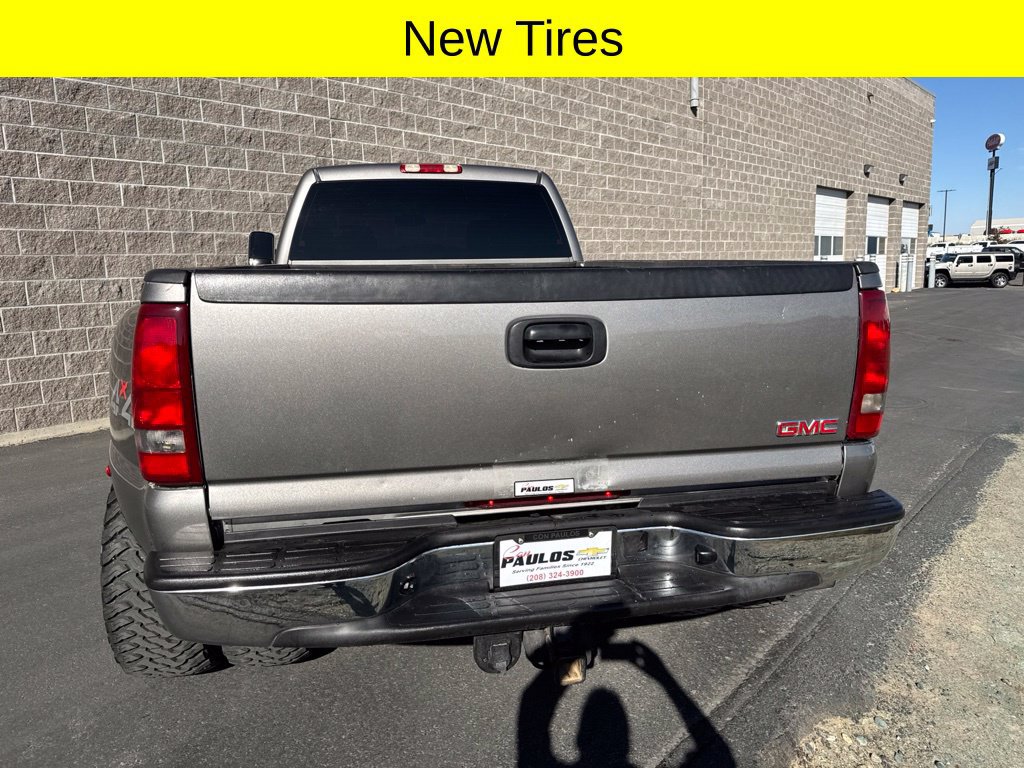 Used 2007 GMC Sierra 3500 SLT w/ Heavy-Duty Power Package AWD/4WD image 6