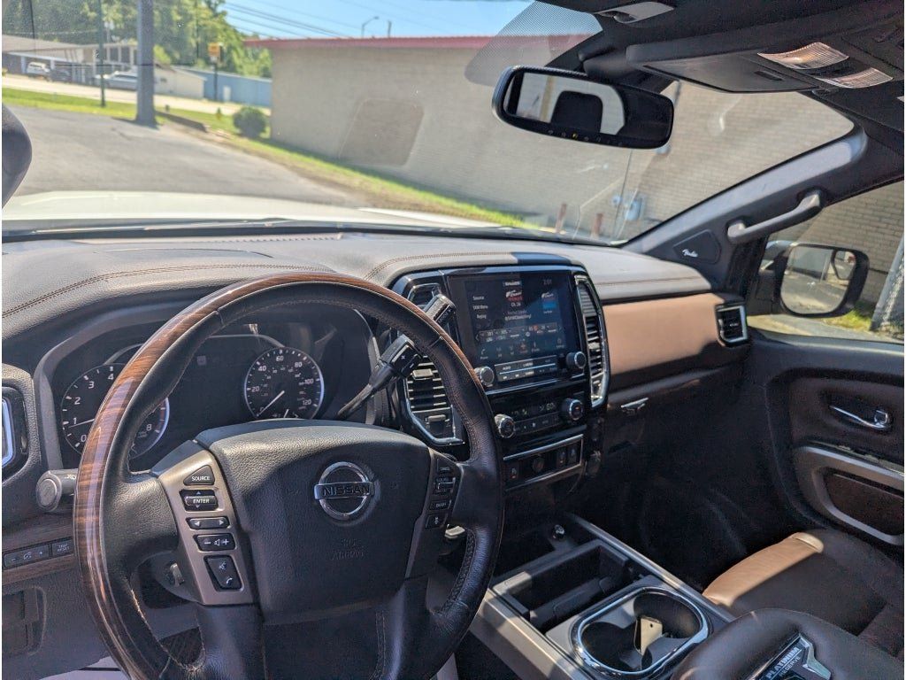Used 2021 Nissan Titan Platinum Reserve w/ Moonroof Package AWD/4WD image 15
