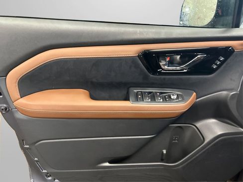 New 2025 Subaru Forester Touring image 23