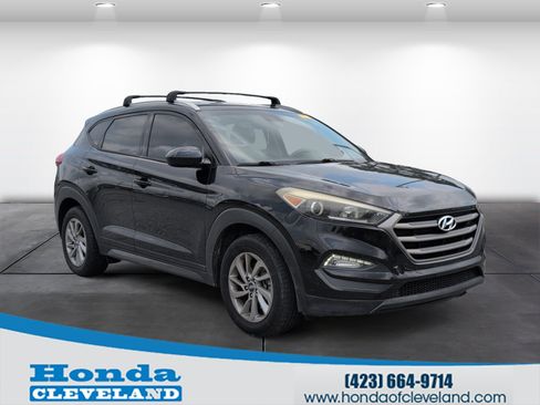 Used 2016 Hyundai Tucson SE w/ Option Group 02 FWD image 1