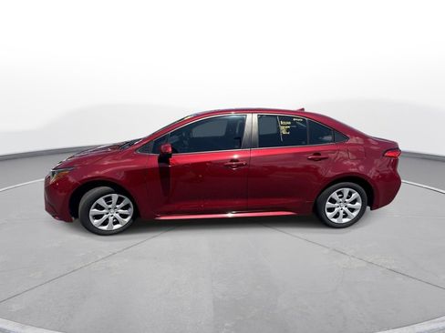 Used 2022 Toyota Corolla LE FWD image 9