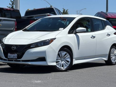 Used 2023 Nissan Leaf S FWD image 6