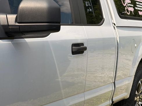 Used 2017 Ford F150 XL w/ Equipment Group 101A Mid AWD/4WD image 11