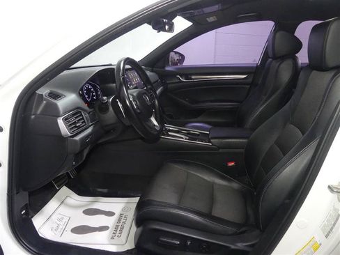 Used 2018 Honda Accord Sport image 20