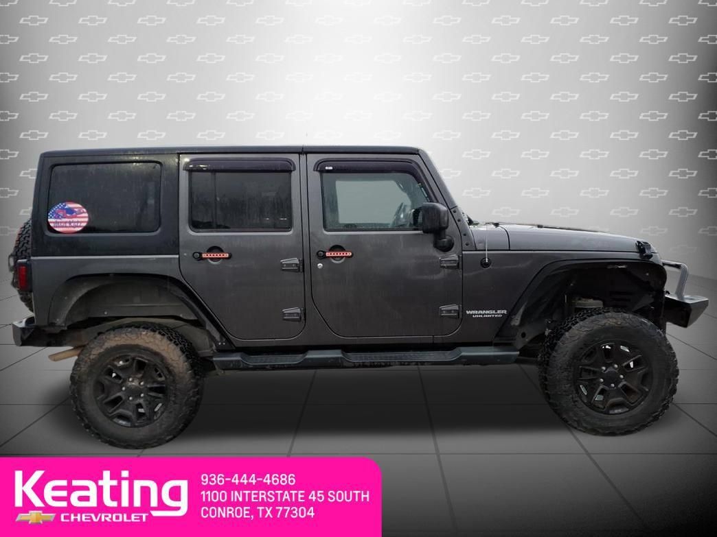 Used 2014 Jeep Wrangler Unlimited Sahara w/ Connectivity Group AWD/4WD image 4