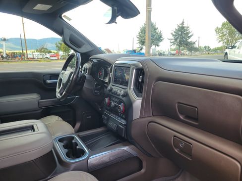 Used 2021 Chevrolet Silverado 1500 LTZ w/ LTZ Premium Package AWD/4WD image 21