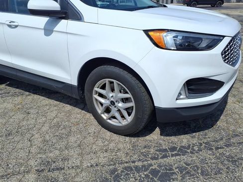 Used 2024 Ford Edge SEL w/ Convenience Package AWD/4WD image 4
