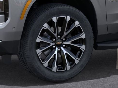 New 2026 Chevrolet Suburban High Country w/ Sun And Tow Package RWD image 9