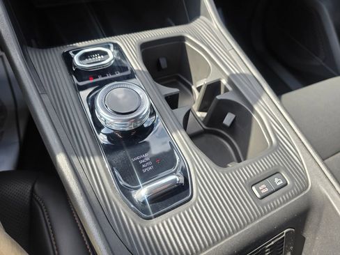 Used 2026 Jeep Cherokee Limited image 22