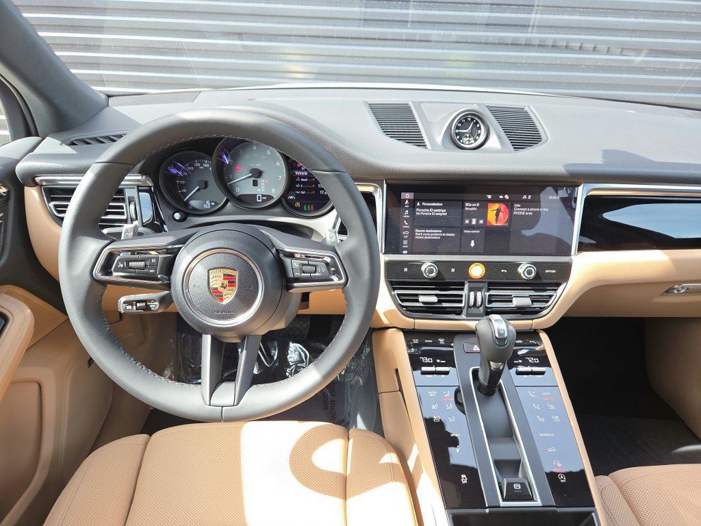 Certified 2026 Porsche Macan S AWD/4WD image 8