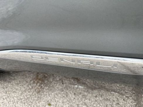 Used 2023 GMC Acadia Denali w/ Trailering Package image 15