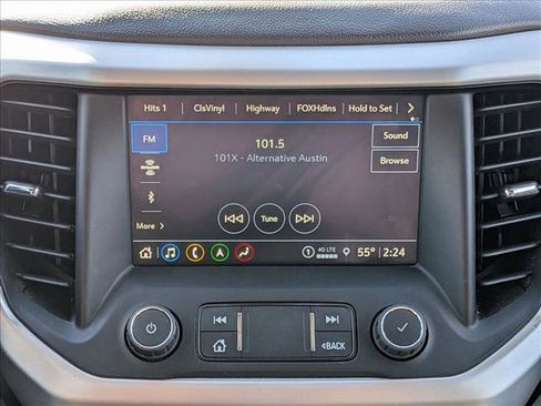 Used 2023 GMC Acadia SLT image 12