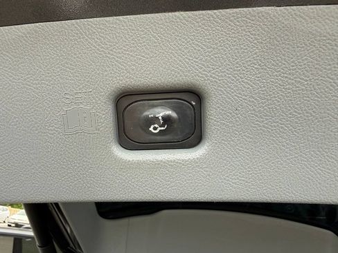 Used 2019 Lincoln Nautilus Reserve FWD image 29