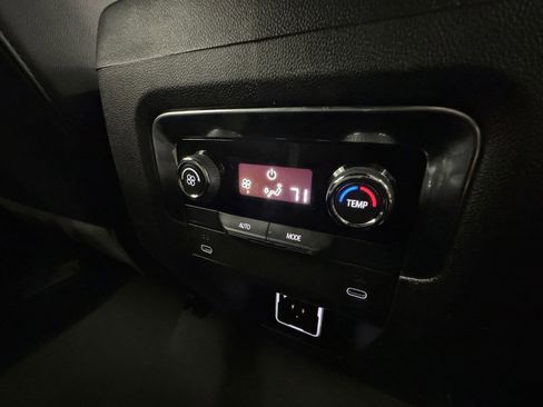 Used 2025 Chevrolet Tahoe LT image 20