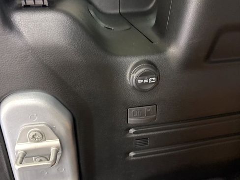 Used 2023 Jeep Wrangler Unlimited Sahara w/ Cold Weather Group image 30