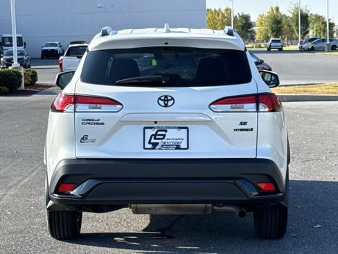 Used 2024 Toyota Corolla Cross Nightshade image 25