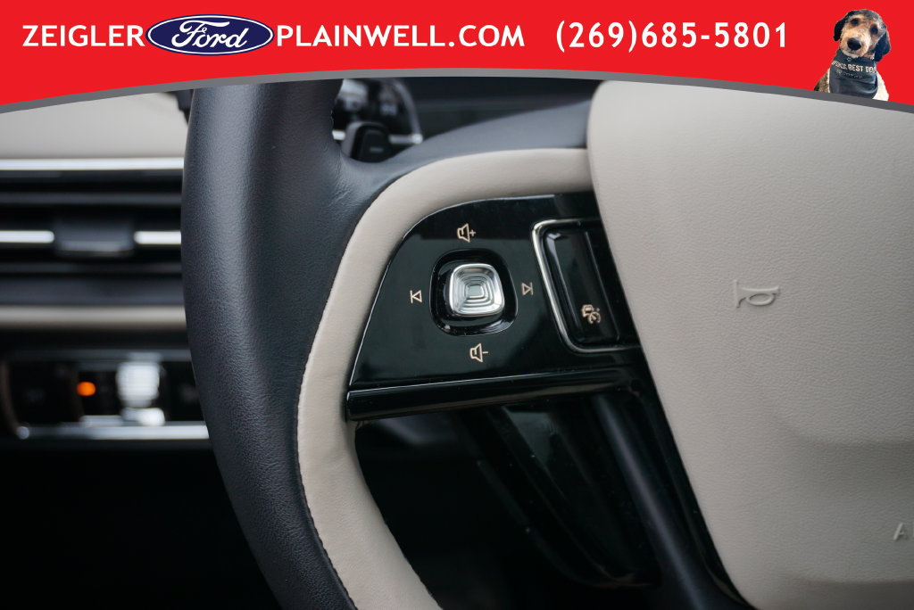 Used 2025 Lincoln Corsair Grand Touring AWD/4WD image 30