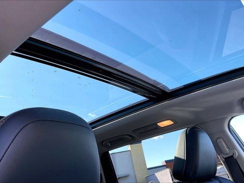 Used 2021 Subaru Ascent Limited w/ Technology Package image 25