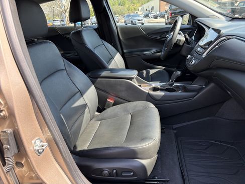 Used 2018 Chevrolet Malibu Premier image 13