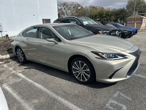 Certified 2021 Lexus ES 350 ES350 4-DR SEDAN image 2