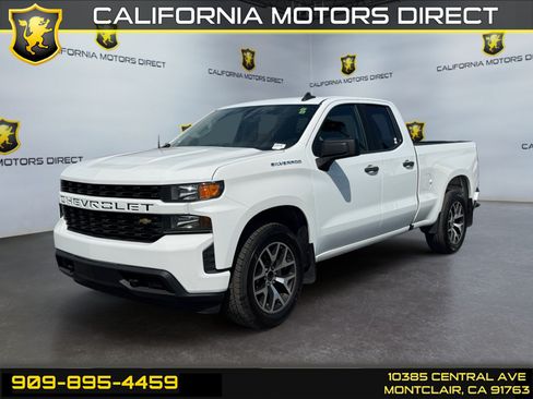 Used 2020 Chevrolet Silverado 1500 Custom w/ Custom Value Package RWD image 1