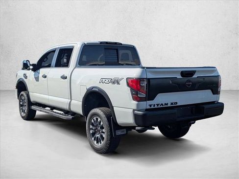 Used 2021 Nissan Titan PRO-4X w/ Pro-4x Convenience Package image 7