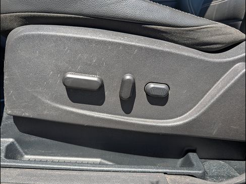 Certified 2018 Ford Escape Titanium AWD/4WD image 27