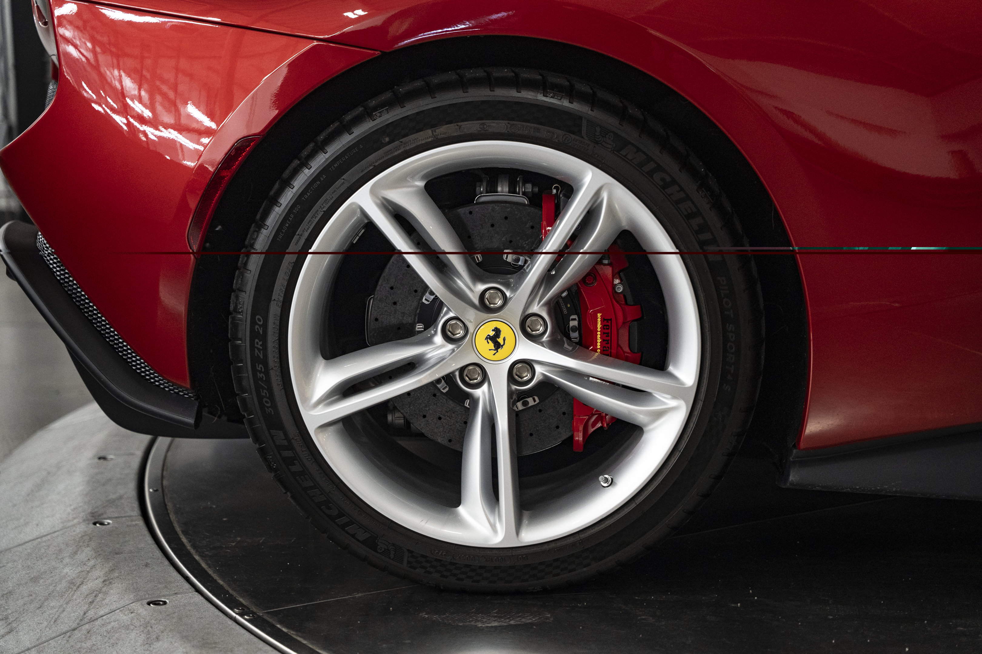 Used 2025 Ferrari 296 GTS RWD image 16