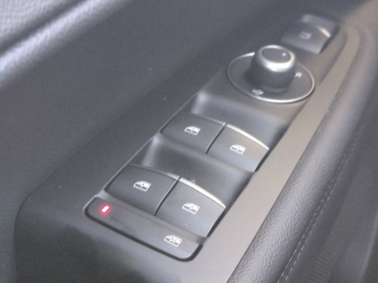 New 2025 Alfa Romeo Stelvio Sprint AWD/4WD image 23