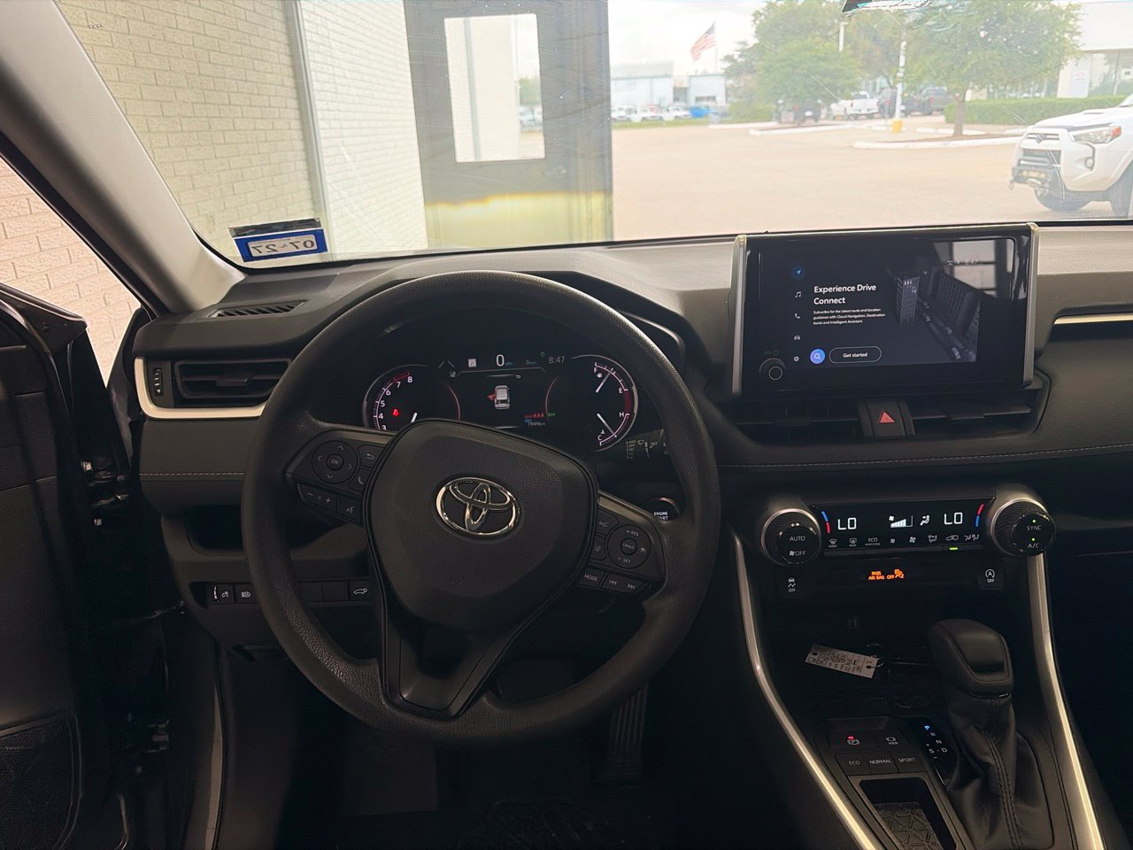 Used 2024 Toyota RAV4 XLE w/ Convenience Package FWD image 12