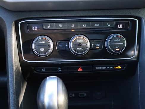 Used 2019 Volkswagen Atlas SEL AWD/4WD image 37