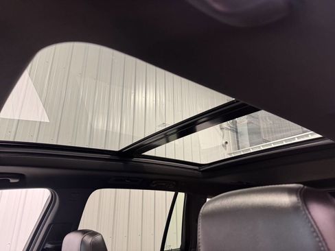 Used 2023 Cadillac XT6 Sport image 18