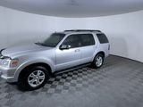 Used 2010 Ford Explorer XLT image 4