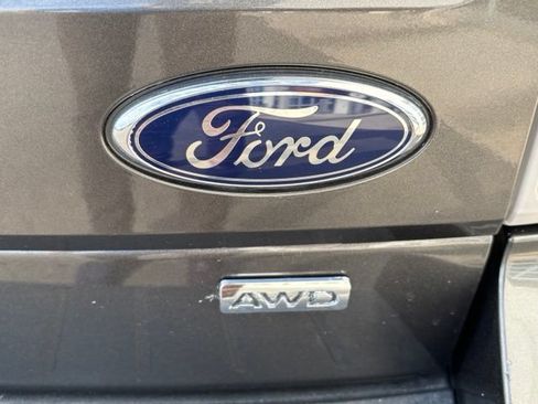 Used 2018 Ford Flex SEL w/ Class III Trailer Tow Package AWD/4WD image 5