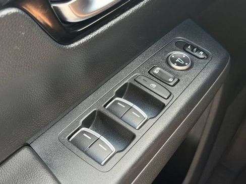 Used 2024 Honda CR-V Sport Touring image 31