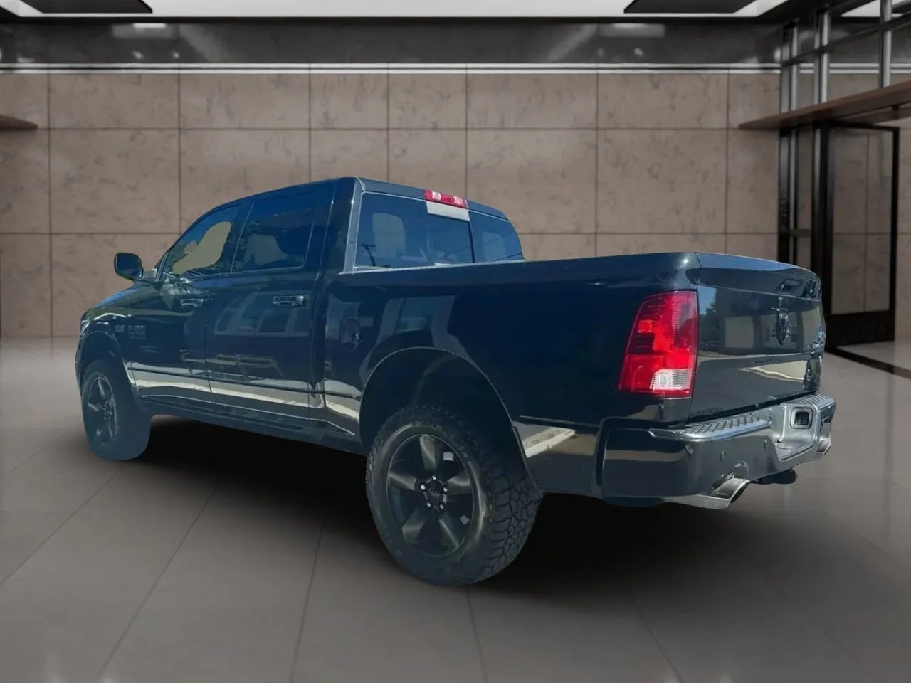 Used 2018 RAM 1500 Big Horn AWD/4WD image 3