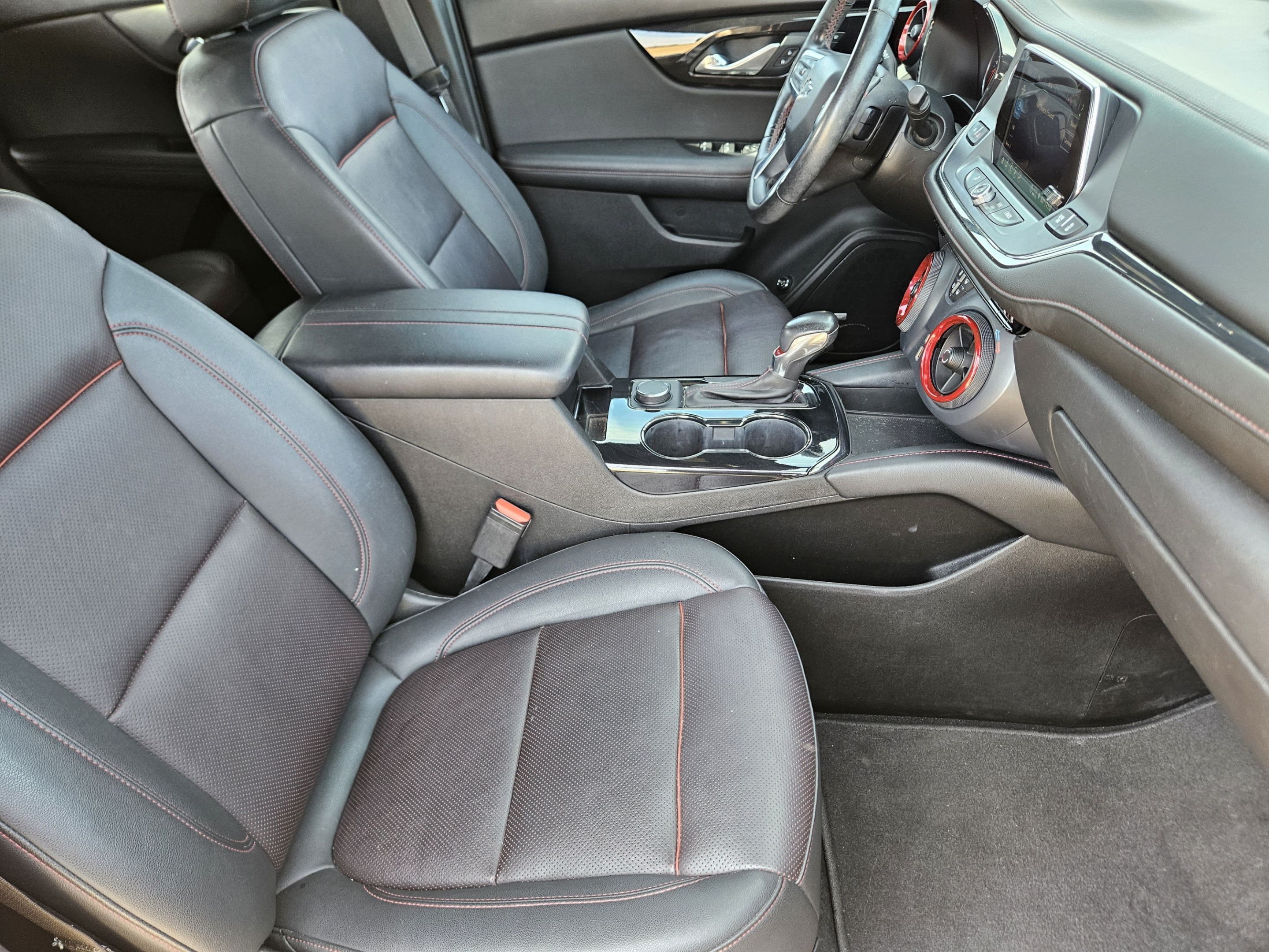 Used 2021 Chevrolet Blazer RS w/ Enhanced Convenience Package FWD image 6