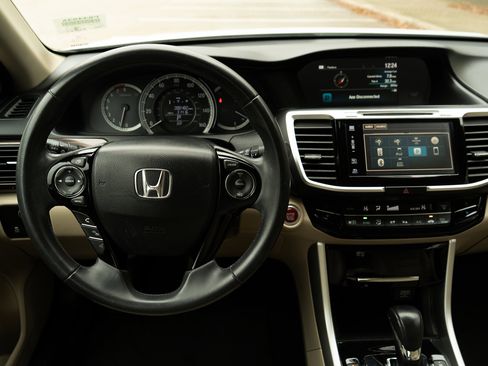 Used 2016 Honda Accord EX-L image 27